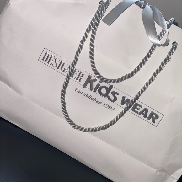 BRAND NEW GUCCI SNEAKERS YOUTH SIZE 3 - Picture 2 of 9